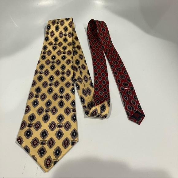 Vintage Tommy Hilfiger 100% Italian silk made in the USA - Picture 4 of 5